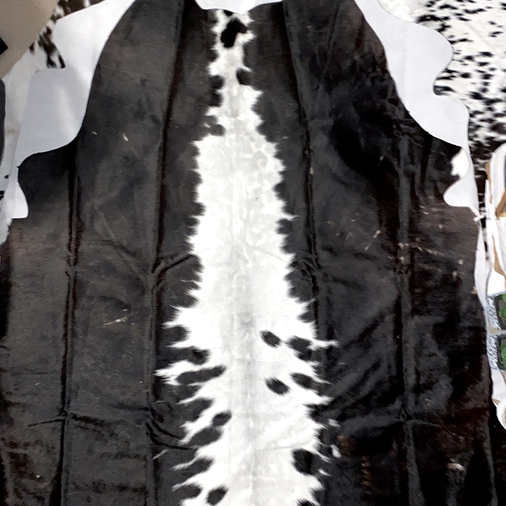New 100% Real Cowhide Leather Area Rug ~~ 55” x 50” Black, White & Brown